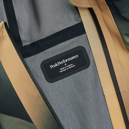 Peak Performance Edge HIPE 3L Jacket - Men's 9