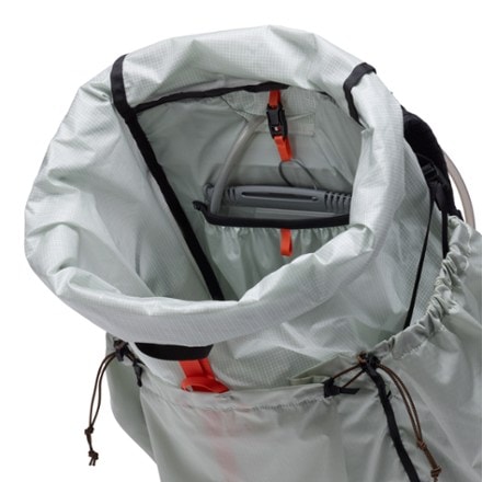 Mountain Hardwear Kazam 60 Pack 4