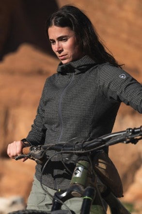 Location Image of color Carbon