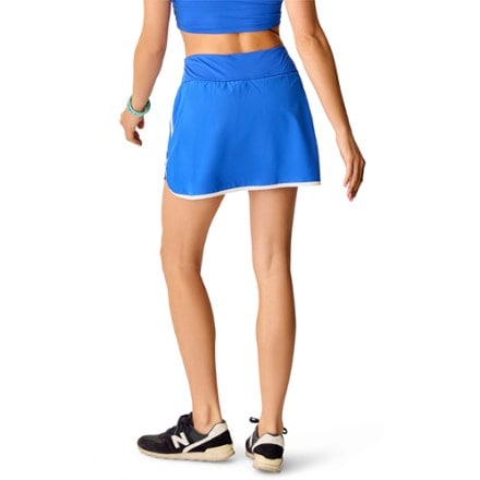 On Body Image of color Billie Blue
