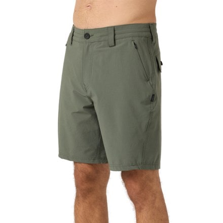 O'Neill TRVLR Enduro 19" Hybrid Shorts - Men's 2