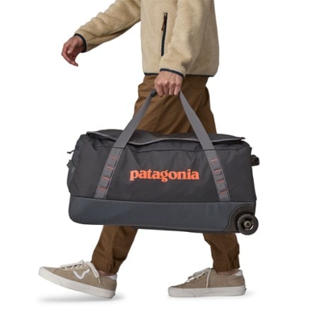 Patagonia Black Hole Wheeled Duffel 70 L 4