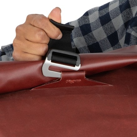 Osprey Arcane Roll-Top Waterproof 18 Pack 7