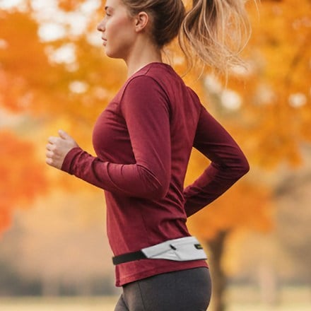 Amphipod Microstretch Opti-Luxe Run Storage Belt 2