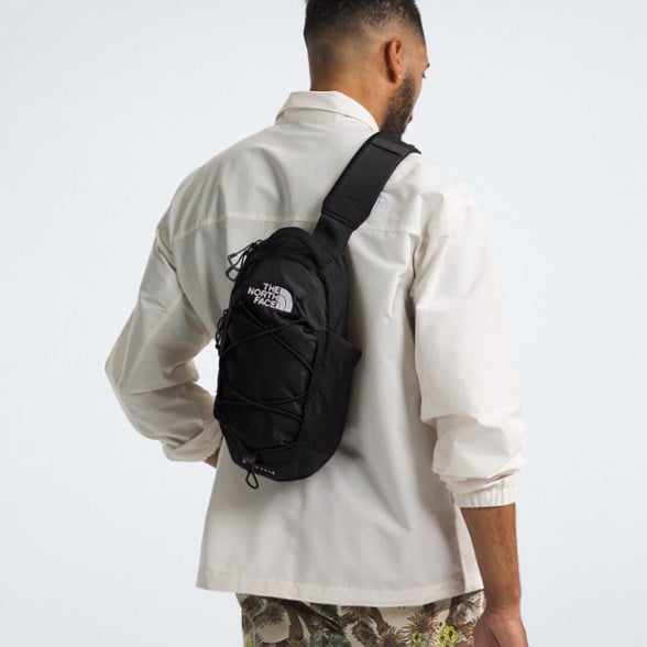 On Body Image of color Tnf Black