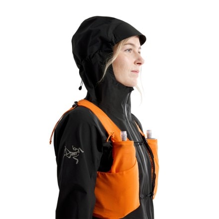 Arc'teryx Norvan Jacket - Women's 5