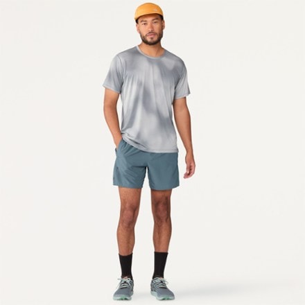 Brooks Dash 6" Shorts - Men's 3