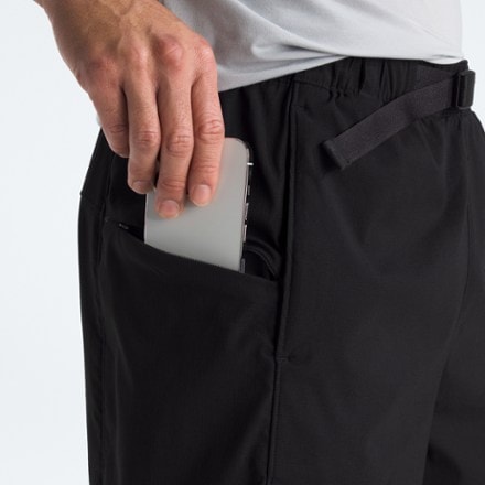 The North Face Class V Pathfinder Belted 9" Shorts - Men's 5