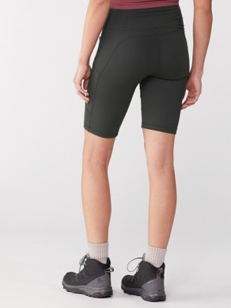 Fjallraven Abisko 9.5" Short Tights - Women's 2