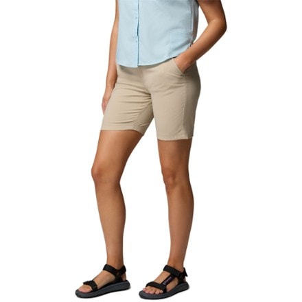 Columbia Leslie Falls Long Shorts II - Women's 3