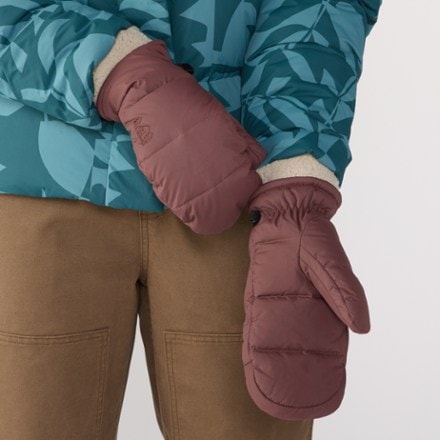 REI Co-op Campwell Down Mittens 1