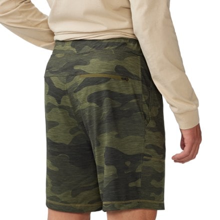 Mountain Hardwear Chillaction Shorts - Men's 6