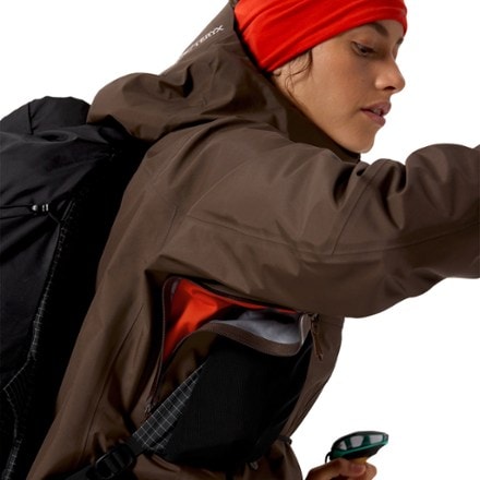 Arc'teryx Beta SL Jacket - Women's 7