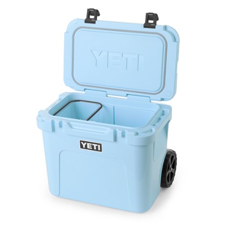 YETI Roadie 32 Wheeled Cooler 2