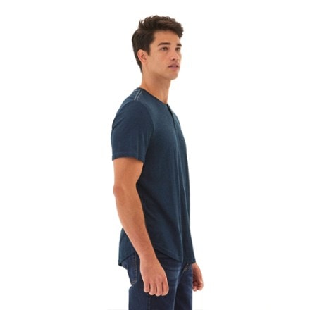 Threads 4 Thought Brennan Triblend Short-Sleeve Henley - Men's 2