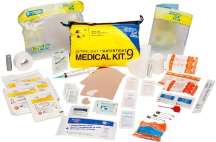 Adventure Medical Kits UltraLight / Watertight .9 First-Aid Kit 1