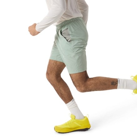 Arc'teryx Incendo 9" Shorts - Men's 5