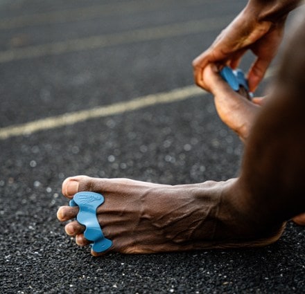 Correct Toes SPORT Toe Spacers 1