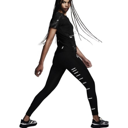 On Performance Tights Lumos - Women's 4