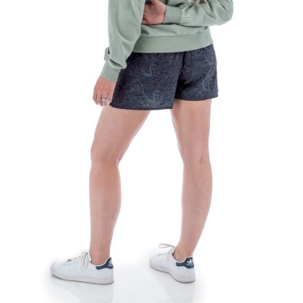 Aventura Menlo Shorts - Women's 4