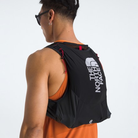 The North Face Summit Series Run Vest 10 Hydration Vest 4