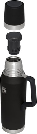 Stanley Forge Thermal Bottle - 1.4 qt. 2