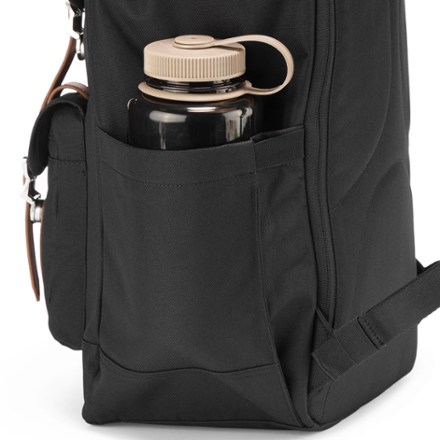 Herschel Supply Co. Little America Pack Water bottle pocket (Water bottle sold separately)