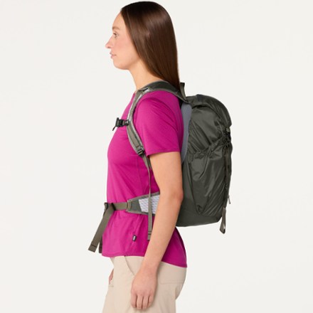 REI Co-op Flash 22 Pack 2