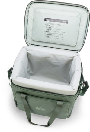 REI Co-op Trailgate 30 L Weekend Cooler Interior