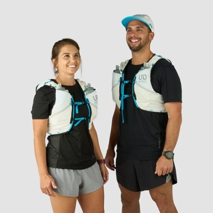 Ultimate Direction Ultra Hydration Vest 12 L 4