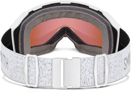 Smith 4D MAG S ChromaPop Snow Goggles with gogglesoc 4