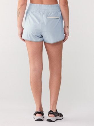 Vuori Cardiff Shorts - Women's 4