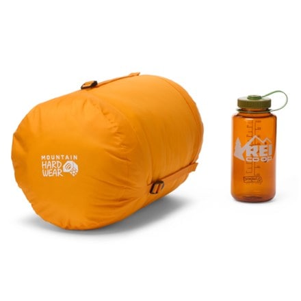 Mountain Hardwear Bishop Pass -15 WINDSTOPPER Sleeping Bag Stuff sack (32 fl. oz. bottle not included)