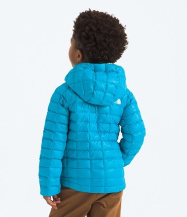 The North Face ThermoBall Hooded Insulated Jacket - Toddlers' 2