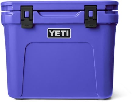 YETI Roadie 32 Wheeled Cooler 0