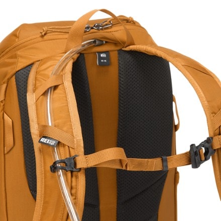 REI Co-op Ruckpack 18 Pack Hydration port & tube routing