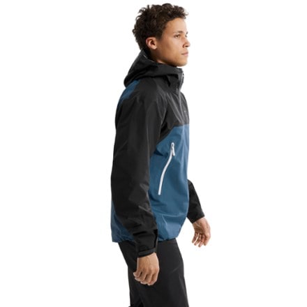 Arc'teryx Beta Jacket - Men's 7