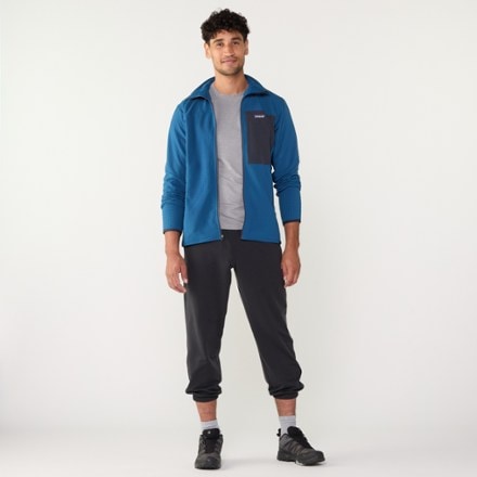 Patagonia R2 TechFace Jacket - Men's 3