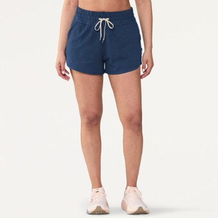 Model info: Height: 5' 6" | Waist: 28" | Inseam: 31" | Wearing size: M