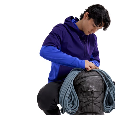 Arc'teryx Konseal Hybrid Hoody - Men's 7