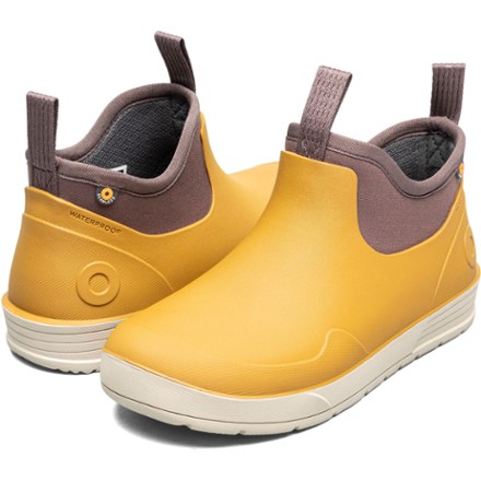 Bogs Rockaway Seamless Low Boots - Women's 2