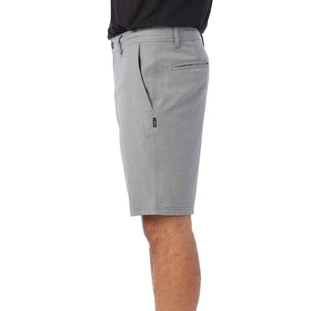 O'Neill Reserve Light Check 19" Hybrid Shorts - Men's 2