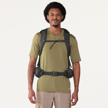 REI Co-op Trail 40 Pack - Men's 4