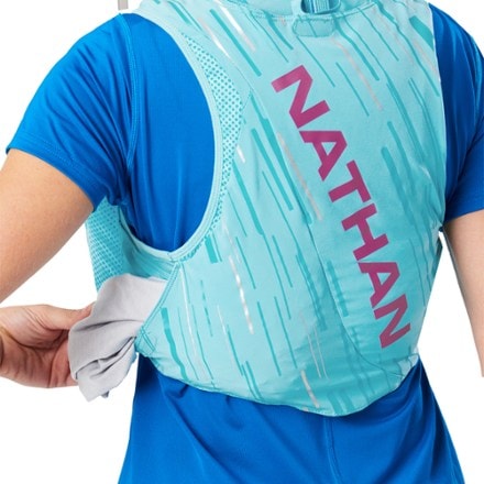 Nathan Pinnacle 4 L Hydration Vest - Women's 8