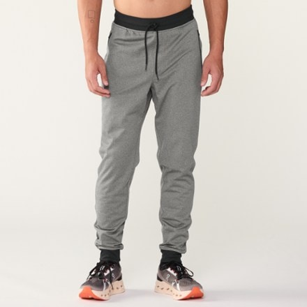 Model info: Height: 6' 0" | Waist: 31" | Inseam: 28.5 " | Wearing size: M