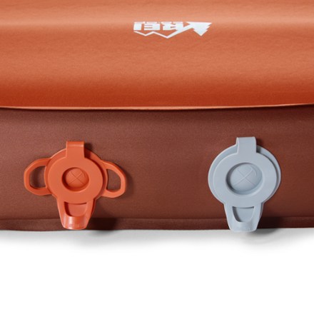 REI Co-op Westward Dreamer Double Self-Inflating Bed Air valve