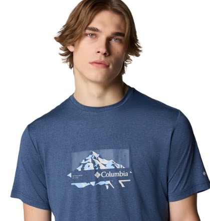 Columbia Kwick Hike Graphic T-Shirt - Men's 4