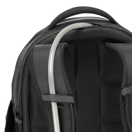 The North Face Recon Pack - Women's Hydration port & tube routing