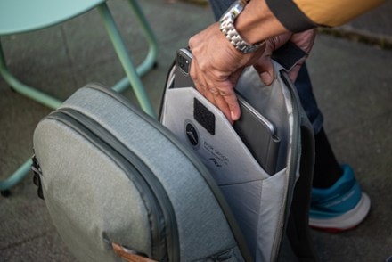 Peak Design Travel Pack - 30 L 8