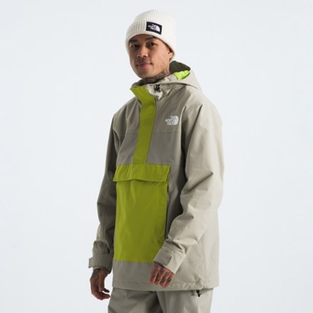 The North Face Driftview Anorak - Men's 4
